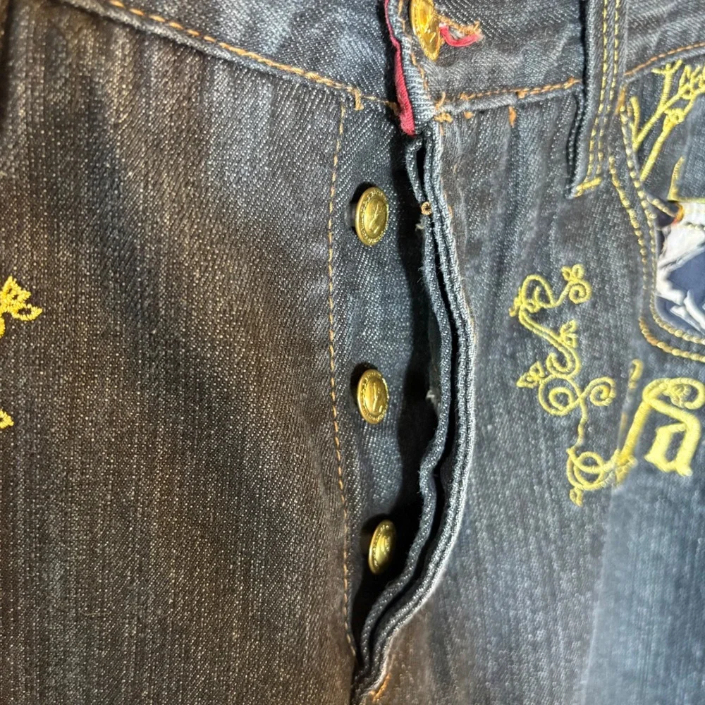 Crown Holder Embroidered Dark Wash Jeans‎ Size 38 Crest & Royal Embellishments